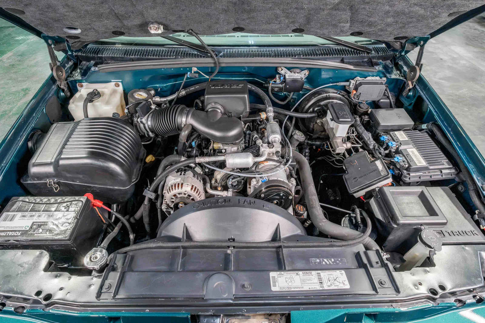 1997-GMC-Sierra-Emerald Green Metallic-1GTEK14M4VZ504525-42.jpg